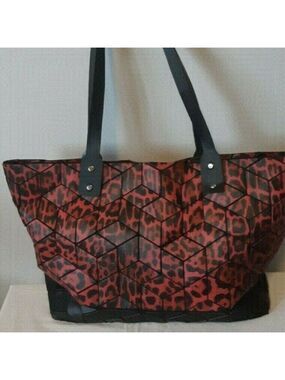 Patrizia LUCA TWO TONE SLANTED Square GEO tote CHEETAH RED MATTE BLACK LG